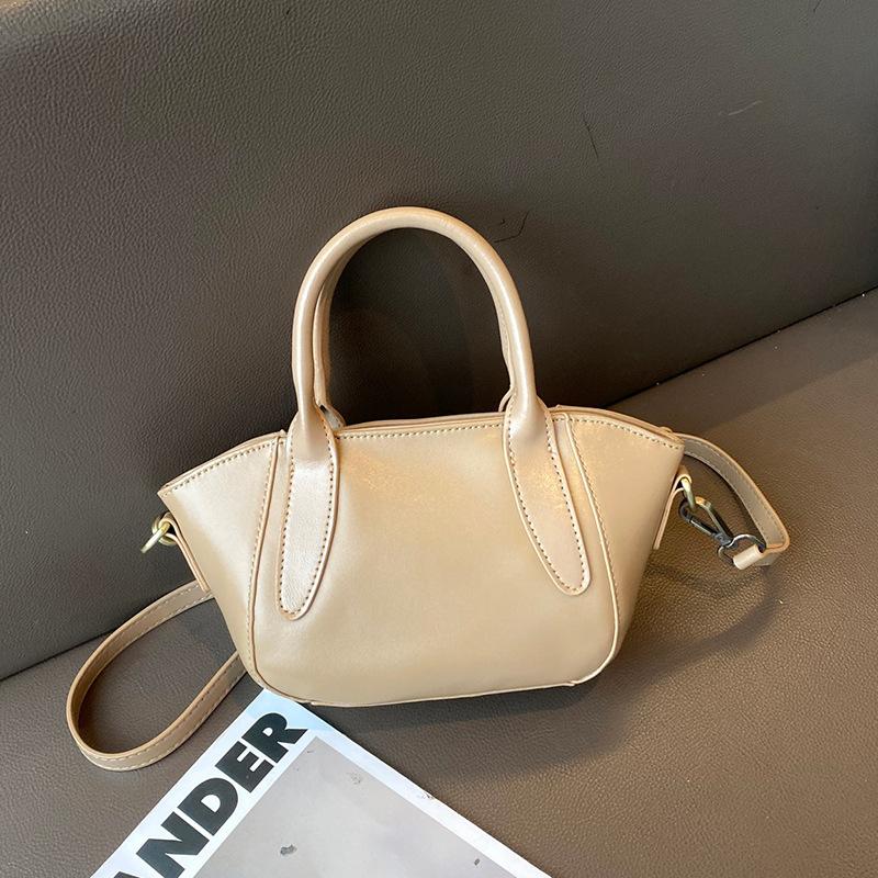 Prémiová první vrstva olejová voskovaná hovězí kůže jednoramenná crossbody taška na knedlíky taška s křídly textura přenosná taška pro dojíždějící pravá kůže dámská taška