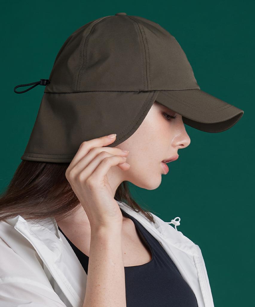 Hwaiteusaenjeu Green Label Earflap Ball Cap Bauru