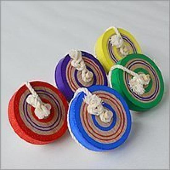 

Throwing for kindergarten to early elementary school students Children s Tops, Hakushinsha,