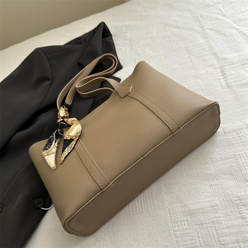 

2025 новая модная ретро сумка через плечо для поездок на работу, универсальная, сумка-тоут высокой ценности, сумка для занятий для студенток хаки