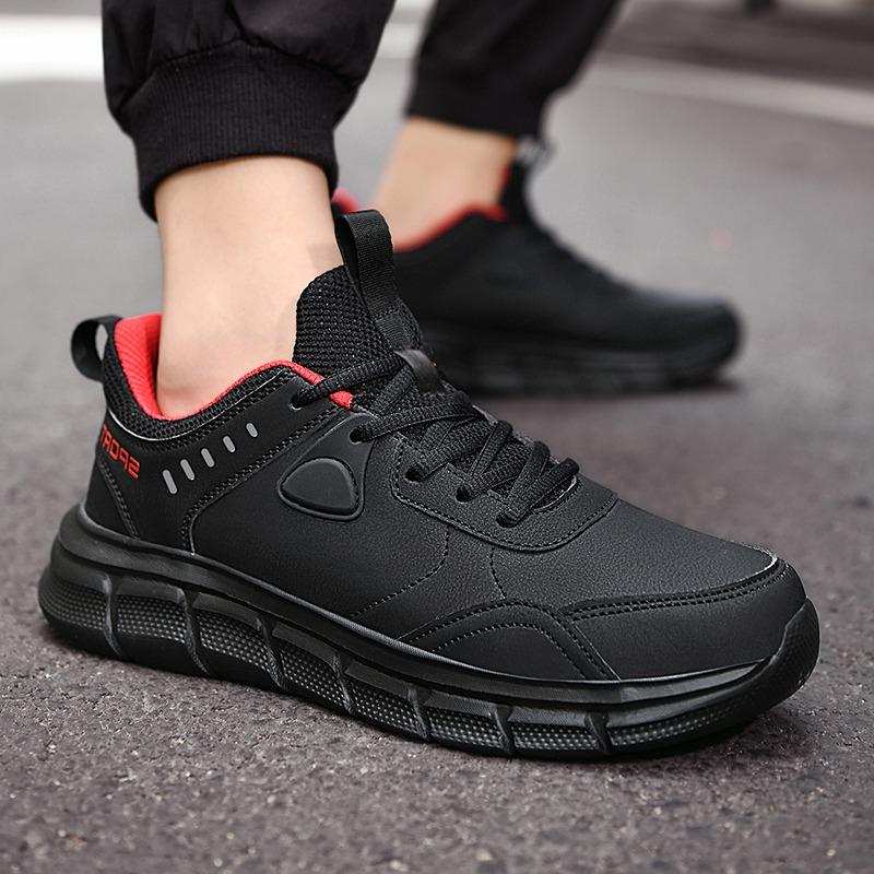 

New Black Men s Sports Running Shoes Red Accent Detail Supportive Arch Breathable Mesh Lining Outdoor Classic Black Sports Shoes 39