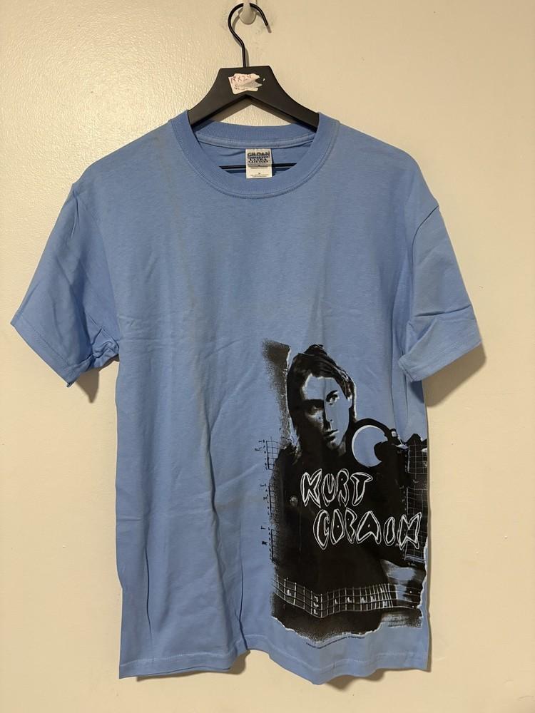 

Kurt Cobain Shirt Mens Medium Blue 2005 Band Graphic Tee Music Grunge Rock Y2K Unisex T-Shirt XXXL
