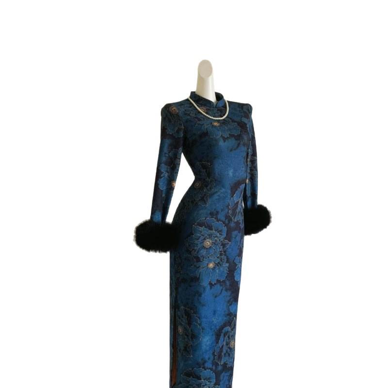 26 New Chinese Style Retro Qipao Dress - Velvet, Thick Print, Autumn/Winter Long Dress