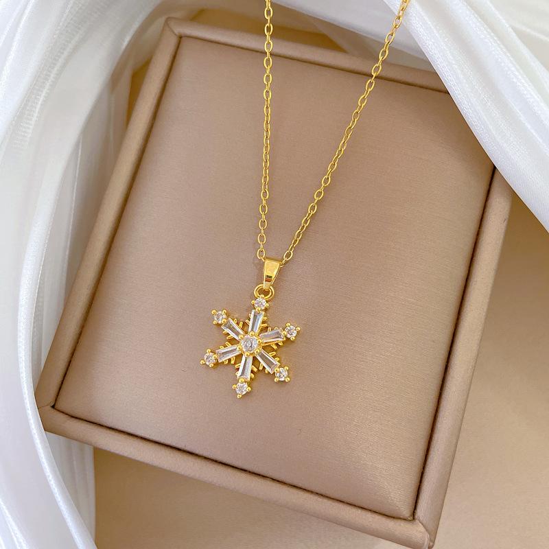 Snowflake Flying Full Diamond Light Luxury Temperament Gorgeous Full Diamond Necklace Female Versatile Collarbone Chain Titanium Steel