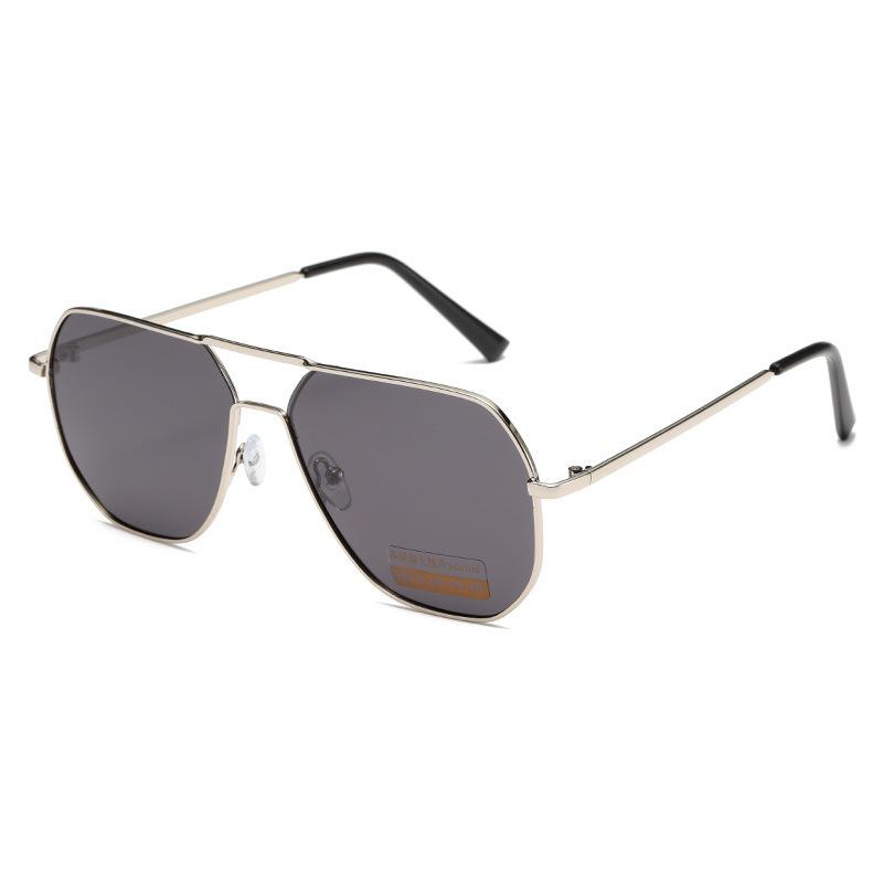 X8692 Men's Polarized Photochromic Driving Sunglasses - Trendy Metal Design, Ideal for Fishing and Outdoor Activities.
