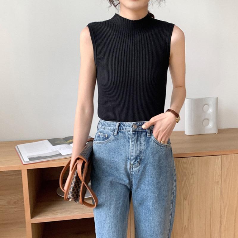 Halter Female Summer Outside Wearing Retro Hong Kong Flavor with A Suit Sleeveless Top Korean Version of Simple with A Bottom Knit Vest