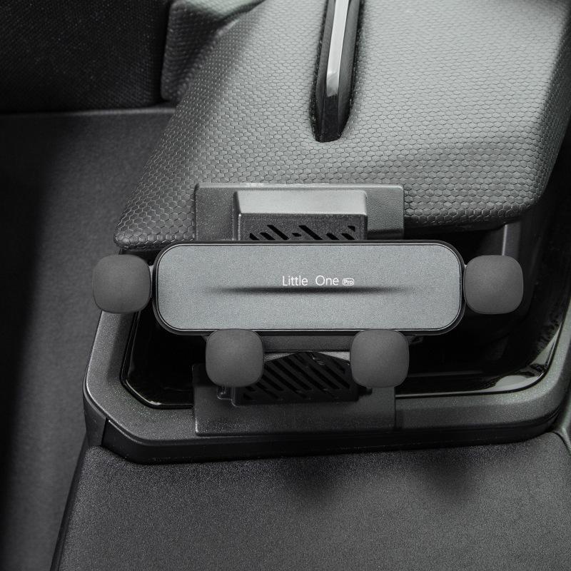 

Lynk & Co 03 Magnetic Wireless Charging Car Phone & Cup Holder