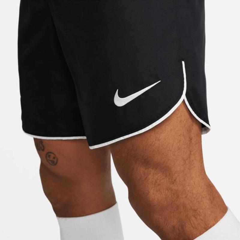 Nike Dri-Fit Moisture-Wicking Slim Fit Elasticated Three-Quarter Football Shorts Men shorts DH8111-010