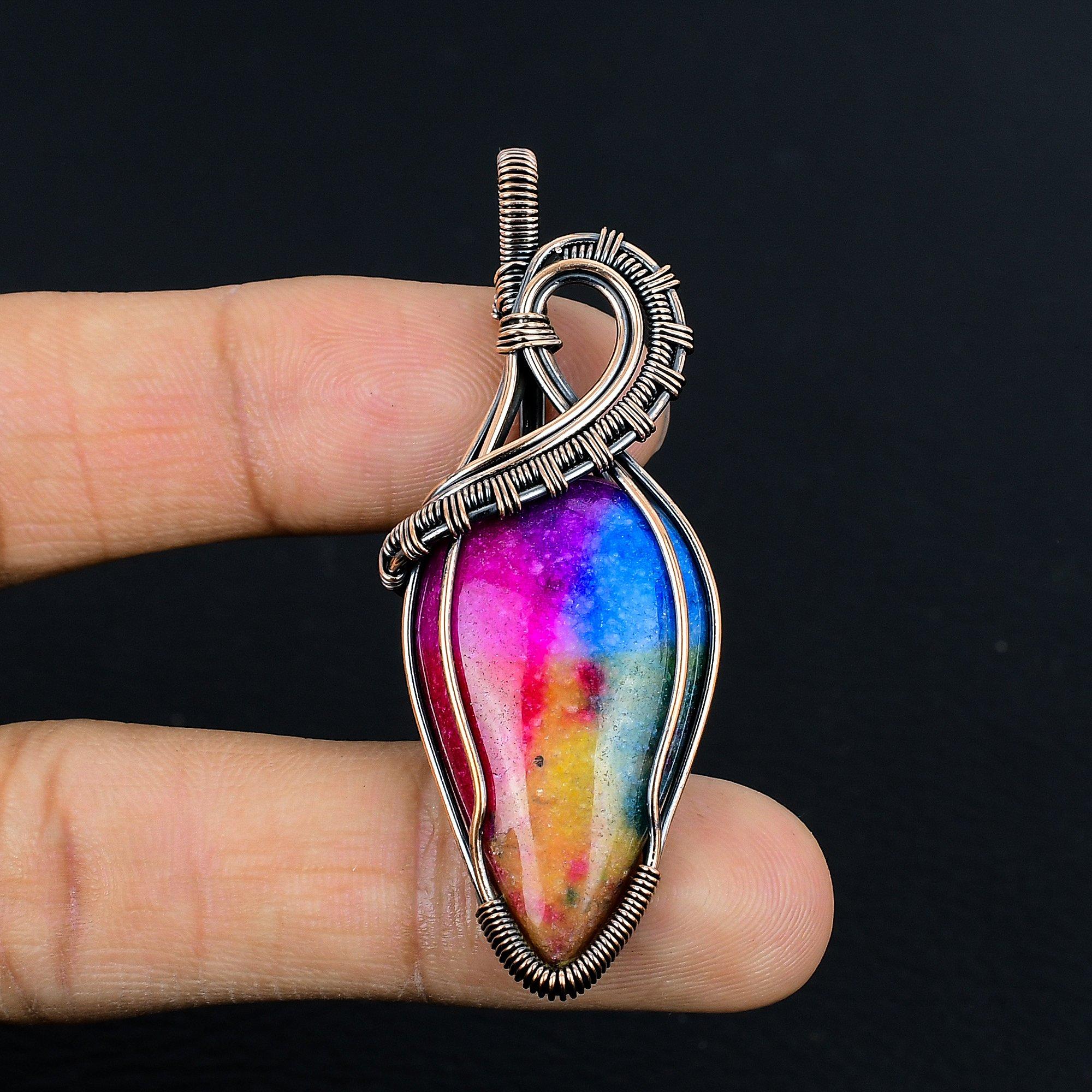 

Кулон из Радужного Солнечного Кварца, обернутый медной проволокой 999 пробы, Ювелирное изделие с подвеской из драгоценного камня ручной работы, Подарки для жены, Новая подвеска 2.55 Inches