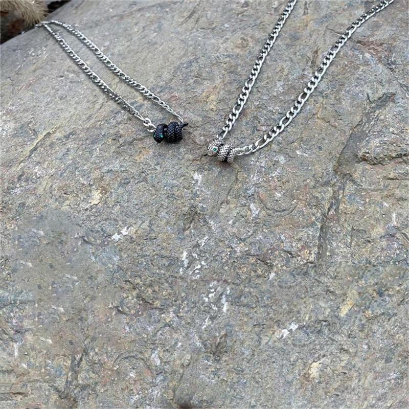 Stylish Snake Pendant Necklace Fashion Statement Necklace Celebration Jewelry Snake Necklace Perfect for Parties Daily
