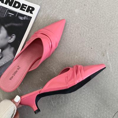 Mode Lackleder Pantoletten spitze Zehen plissierte Slipper Damen Sandalen Sommerschuhe Frau Flip Flops dünne Absätze Zehen bedeckt Slipper