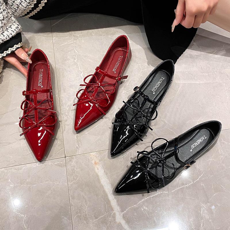 Fashion Flat Shoes for Women 2025 Spring and Autumn Pointed Bow Mary Jane Black Banquet Large Size Women's Shoes