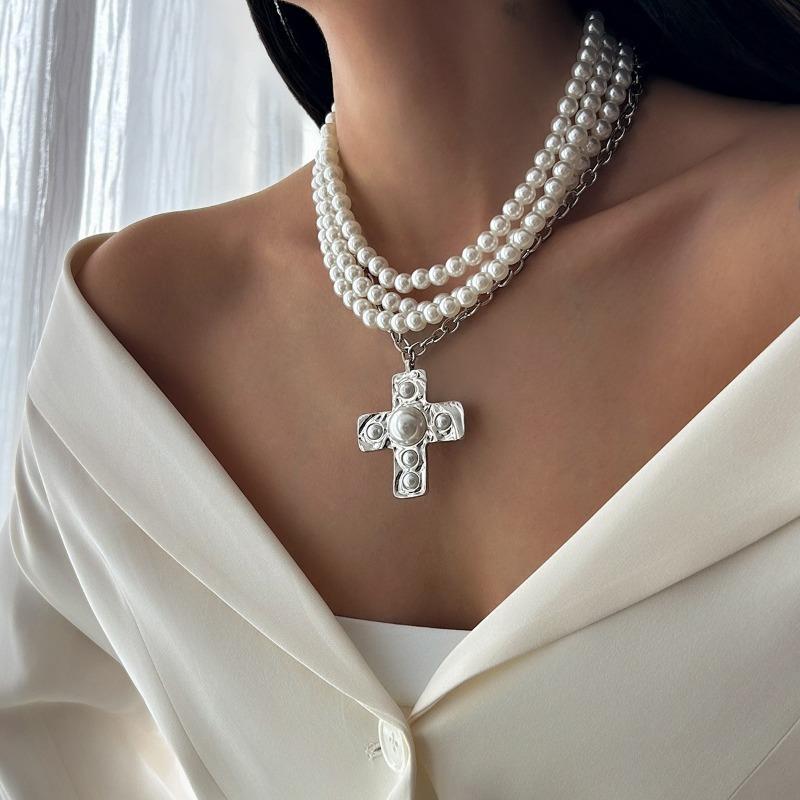 Meier Punk-inspired metal cross necklace with a trendy, edgy design. features a sweet and cool ot clasp chain