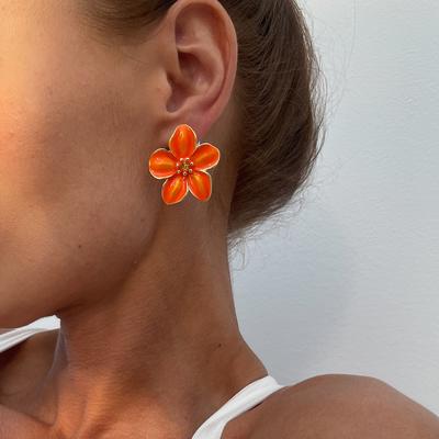 Ohrringe Schlichte emaillierte Blumenstecker, süße Dopamin-dreidimensionale Blumen-Ohrringe für Damen