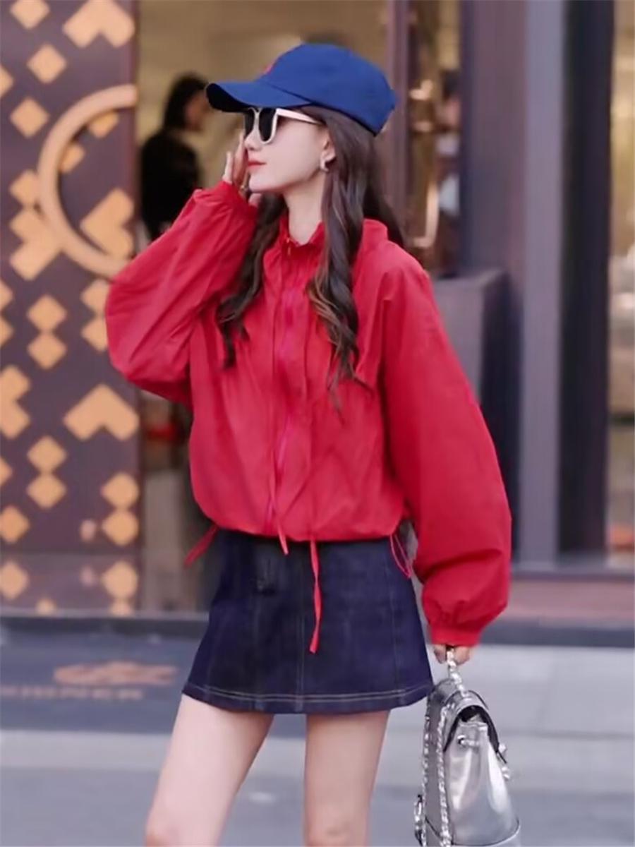 

Женская куртка-ветровка с высоким воротом для защиты от солнца, со шнурком, легкая, корейский стиль 2025, повседневный универсальный топ S (Recommended 85-100 jin)