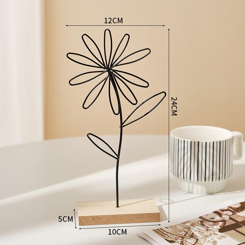 Industrial Wrought Iron Floral Ornament for Home, Desktop, or Wine Cabinet Decoration