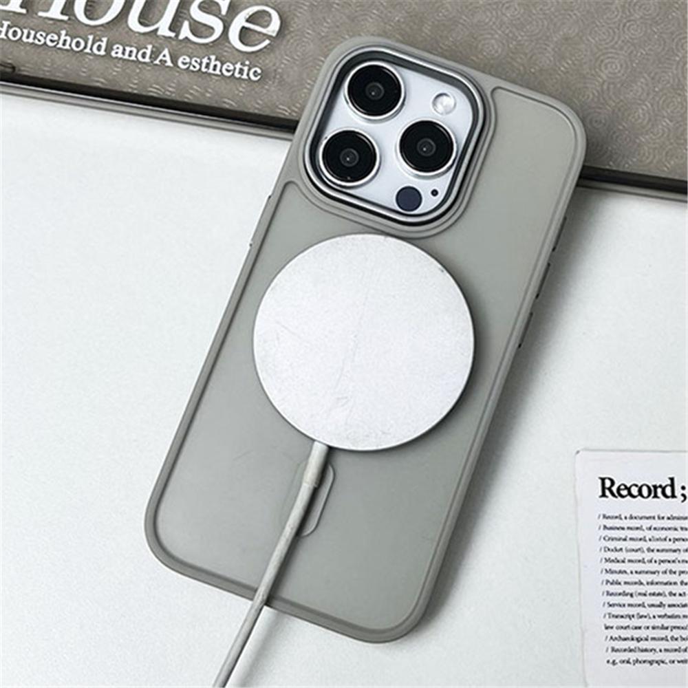 Matte Translucent For Magnetic Wireless Charge Case For For Iphone 17 16 11 12 13 14 1 Pro Max Hard Armor Shockproof Cover