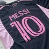 [MioKio] Set de 3 șosete pentru copii, replică uniformă Messi Inter Miami, pentru deplasare, partea de sus și de jos, cu breloc bonus (120), Negru [Obiect]