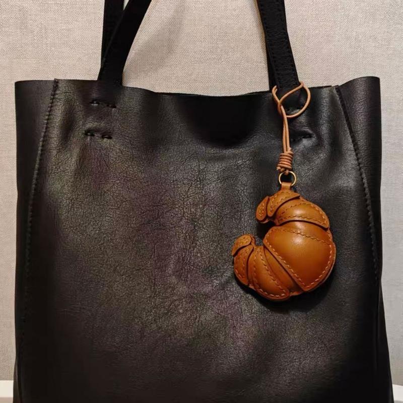 Practical Leather Horn Bag Charm Elegant Leather Horn Bag Attachment Hanging Decoration For Sophisticated Looks