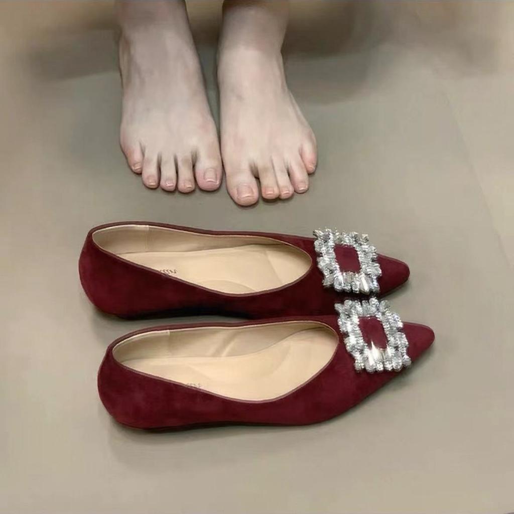 French beautiful rhinestone buckle pointed head shallow mouth single shoes 2025 new temperament versatile thick heel commuter ladyshoes