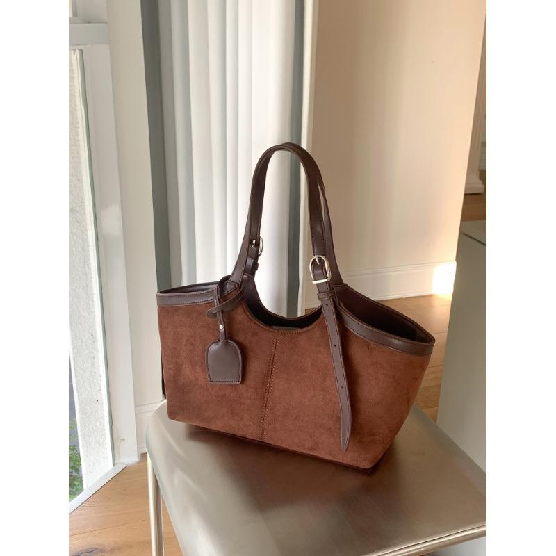 

Autumn and winter suede bag creative splicing design vegetable basket tote bag large capacity new commuter shoulder bag women кавовий