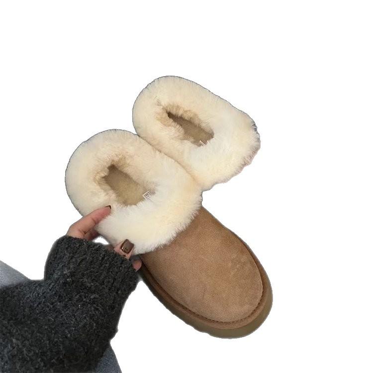 Big celebration thick-soled low-top snow boots women's sheepskin and fur integrated 2025 new one-pedal fluffy winter cotton shoes