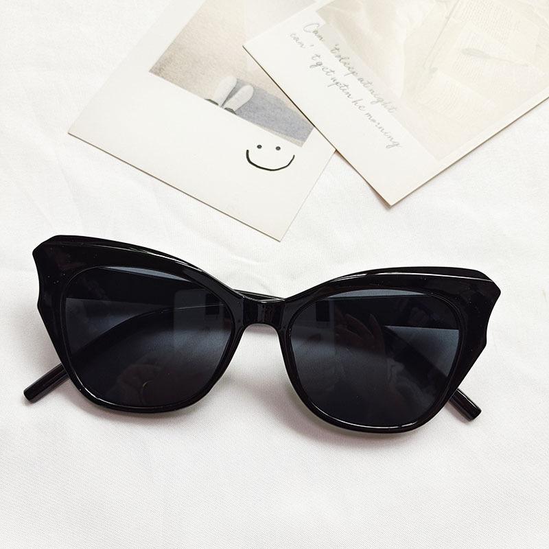Fashion Cat Eye Sunglasses for Women Sun Glasses Female Cateye Frame Retro Luxury Traveling Gradient Glasses