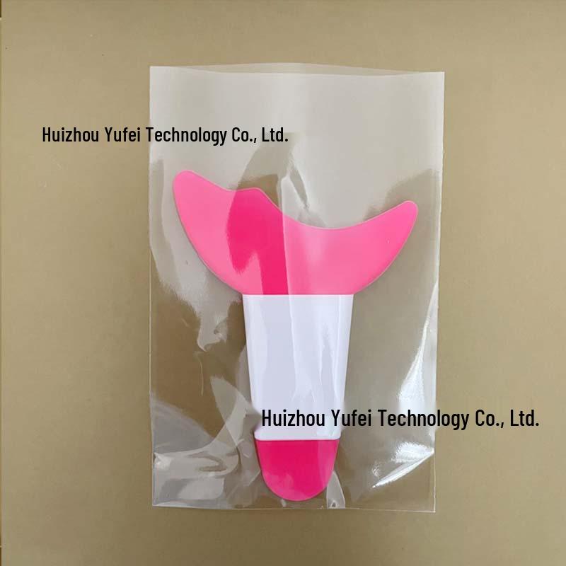 Silicone Eyeshadow Applicator & Shield: Multi-Functional Eyeliner Tool