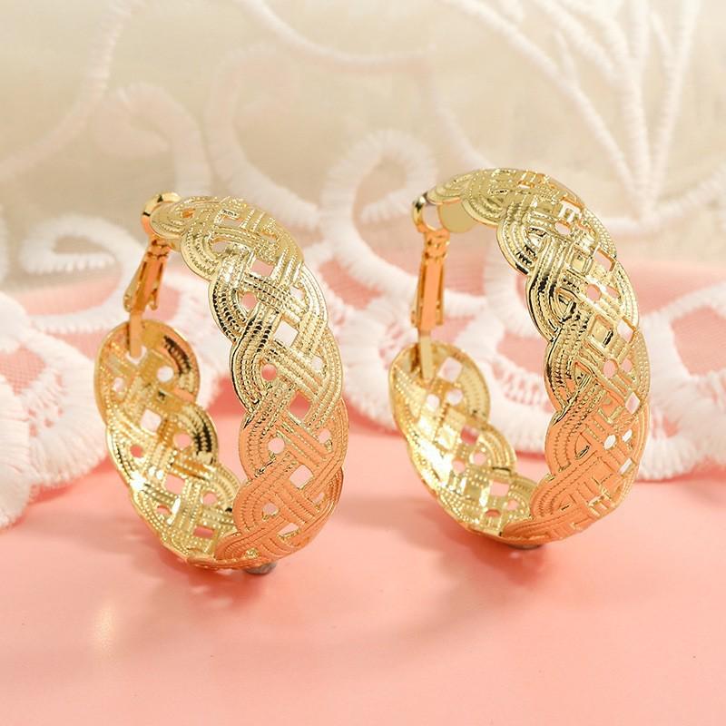 Retro Japanese-Korean Alloy Earrings - Creative Exaggerated Geometric Design