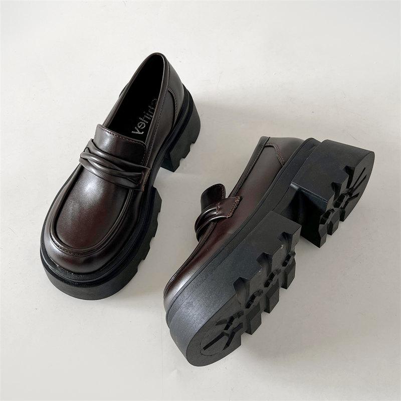 Fashion Women's Slip-on Round Head Lolita Shoes New Japanese Style College Student Loafers Women Retro Platform Cosplay JK Uniform Shoes
