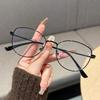 Men's Anti-Blue Light Metal Frame Reading Glasses: High-Definition, Youthful Style, Premium Quality for Middle-Aged and Elderly.