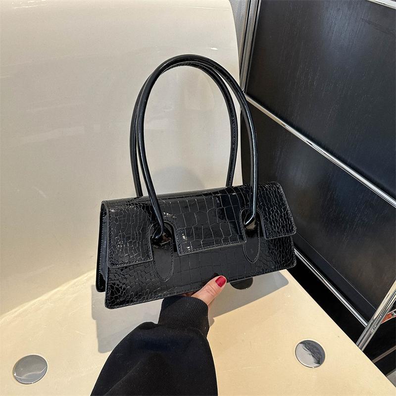 Женская сумка в стиле ретро, высококачественная текстура лакированной кожи, блестящая поверхность, крокодиловый узор, сумка-палка на подмышку, ручная сумка на одно плечо, маленькая сумка чёрный