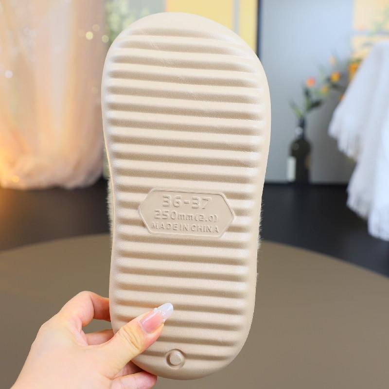 Fashion New cartoon panda fluffy slippers women's 5 cm platform mules clog shoes home slipper woman animal furry slides warm flip flops