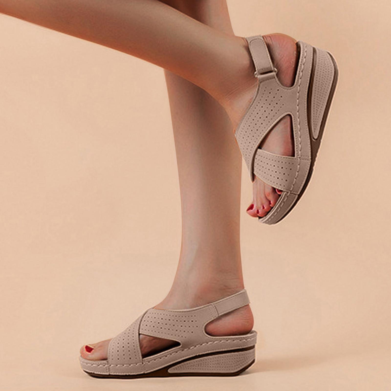 

Женские повседневные модные дышащие полые сандалии на крючках и петлях на наклонном каблуке 42 бежевый