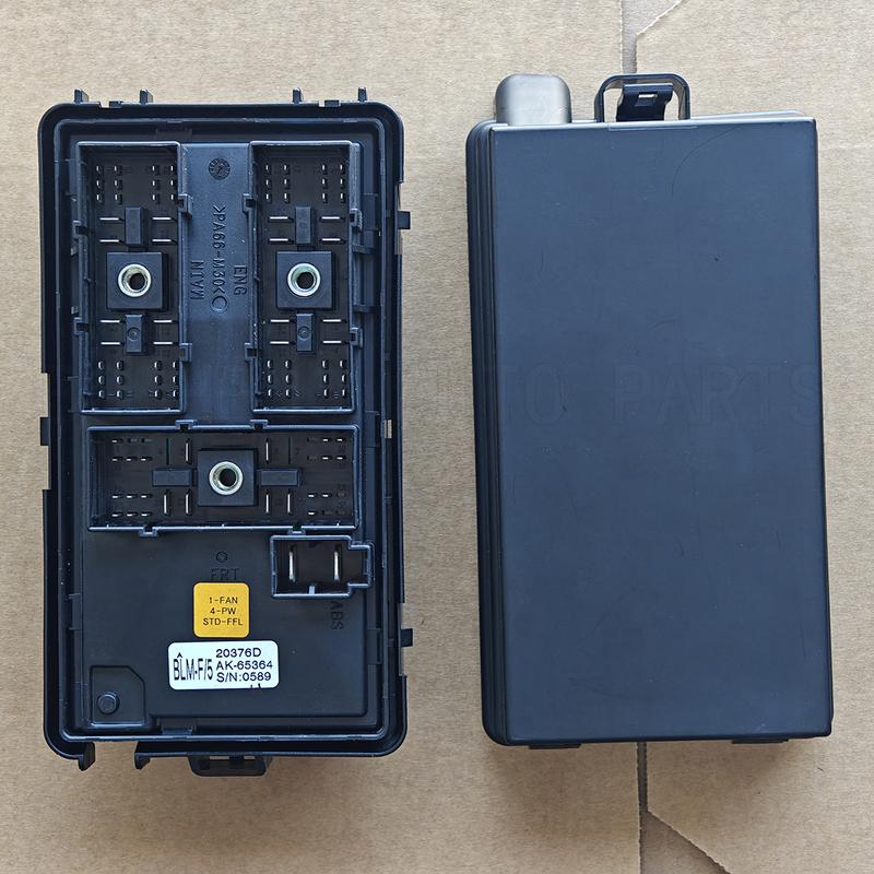 Fuse Box Assembly PW950647 PW950648 for Chevrolet Aveo Proton Youngman Lotus