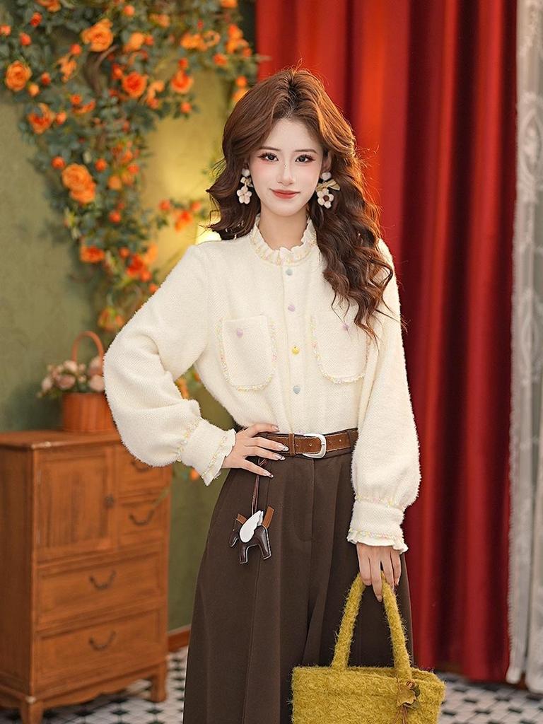 Retro Artistic 3D Stereo Off-White Shirt - Women's Versatile Autumn/Winter Fashion
