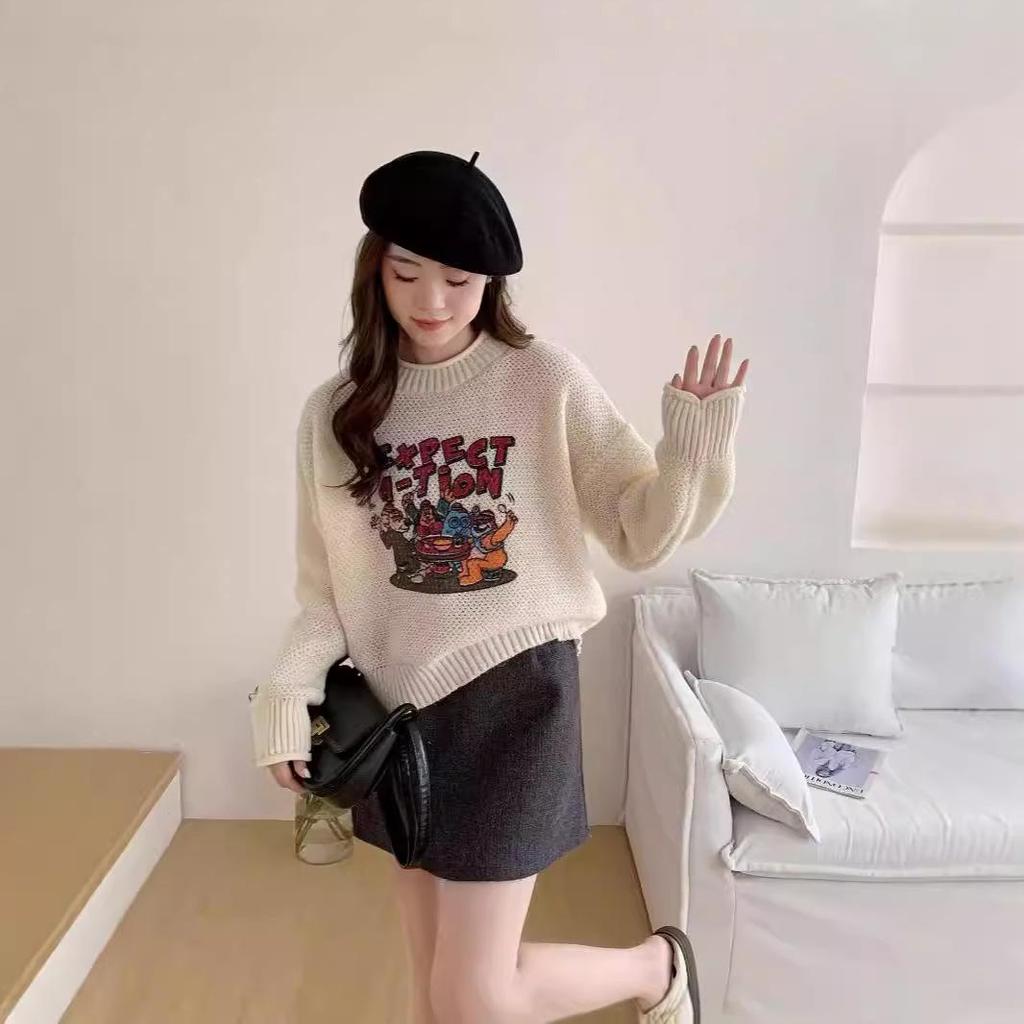 2025 Autumn/Winter Retro Cartoon Floral Knit Sweater for Women