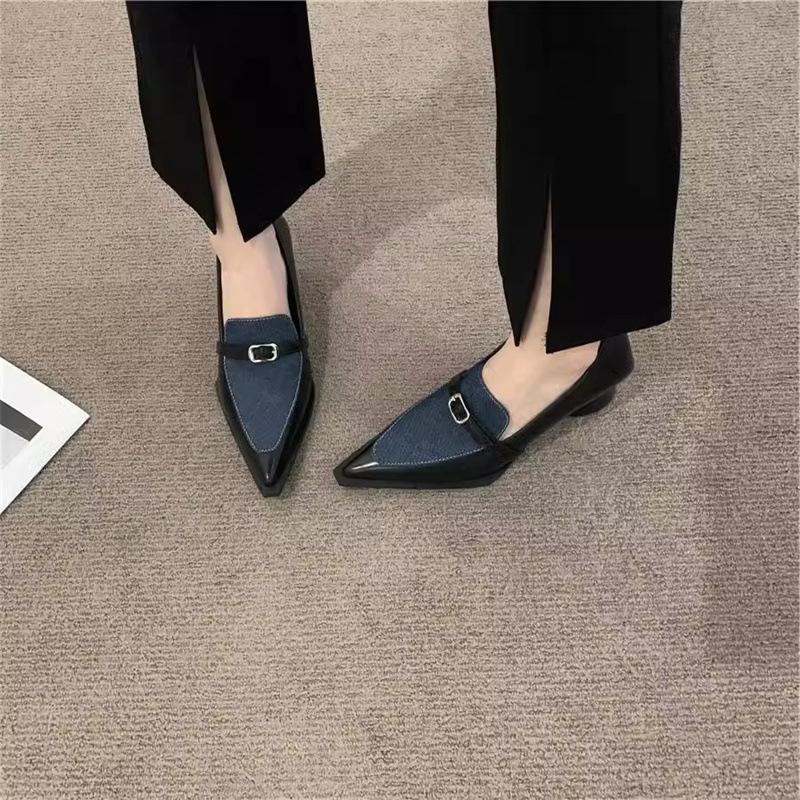 

Женские туфли-лоферы в британском стиле, сочетающиеся по цвету, весна-лето 2025 г., новые туфли на высоком каблуке в стиле ретро с острым толстым каблуком 35