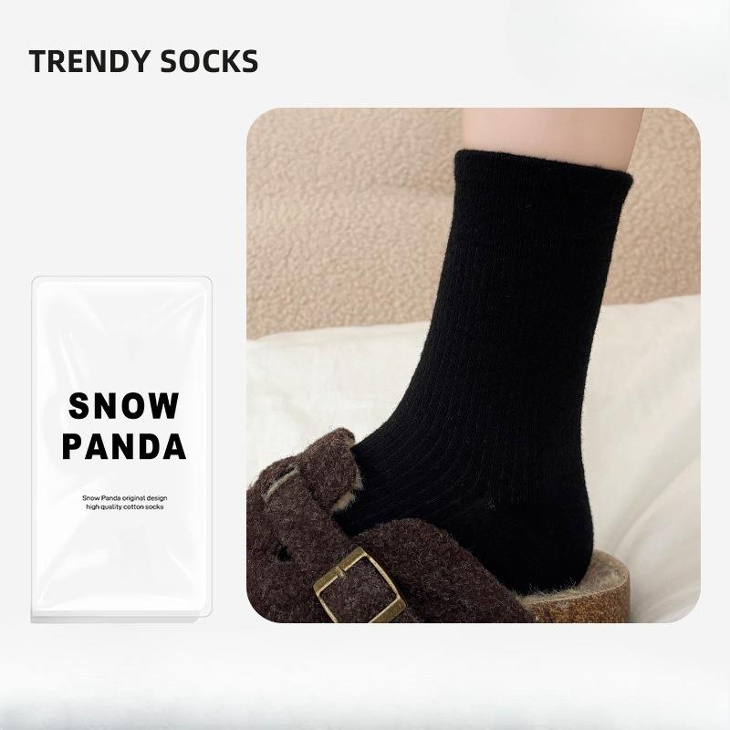 

Wool Socks - Trendy Autumn-winter Color Double-needle Mid-calf Socks with Boodles Shoes for Warmth and Layering Effect 1 pair чёрный