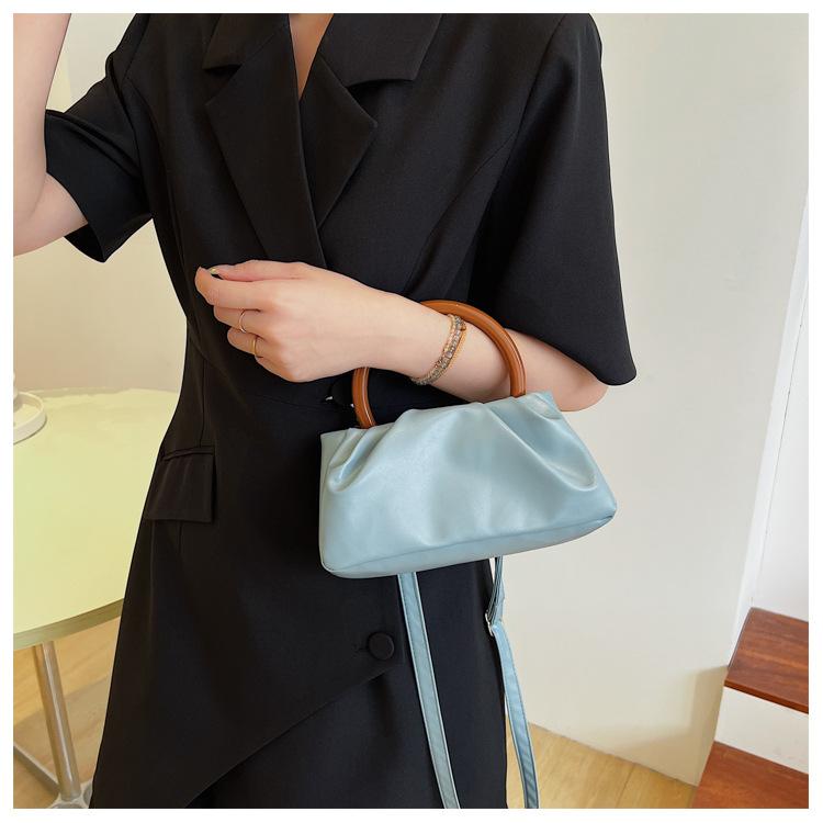 Wolkenplissierte Kunstleder-Schultertasche für Damen im Vintage-Stil, Crossbody, quadratische Geldbörse