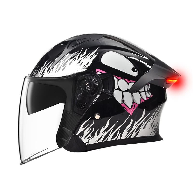 

Motorcycle Helmet Smart LED Taillight Long Life Four-season Unisex Three-quarter