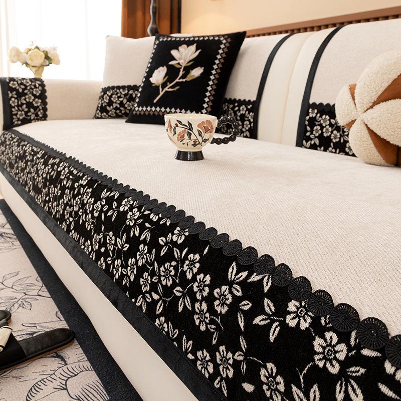 French Retro 2025 New Sofa Cushion Universal In All Seasons, High-end Non-slip Leather Seat Cushion Cover Cover Cloth Towel