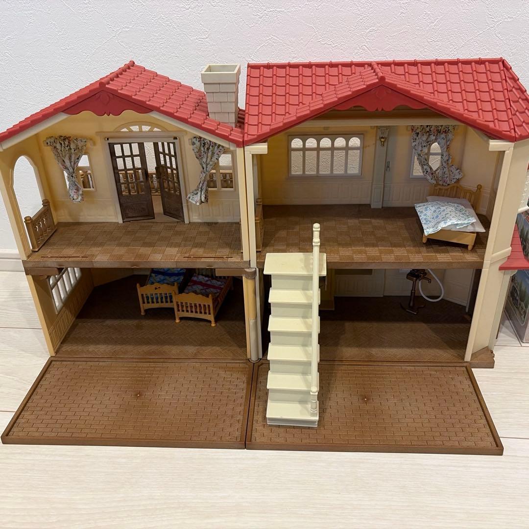 Использованный набор [Sylvanian Families] Сводный набор/дом, семейный фургон, куклы и много аксессуаров