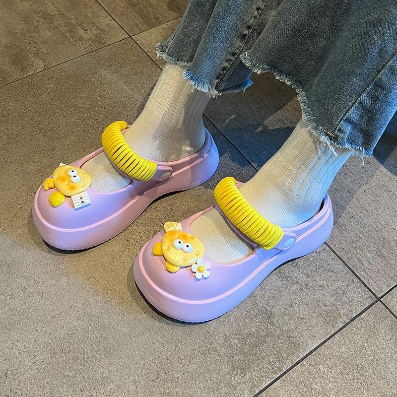 New Sandal Slippers DIY Cute Cartoon Clogs Women Mules Summer Beach Sandals Cave Hole Female Garden Shoe For Students Girls