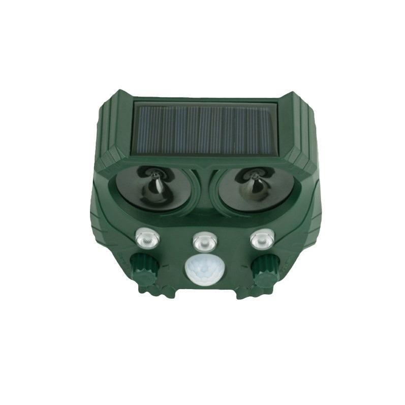 

Multi-Purpose Outdoor Solar Ultrasonic Pest Repeller for Rodents, Insects, Dogs, Cats, and Birds трава зеленый