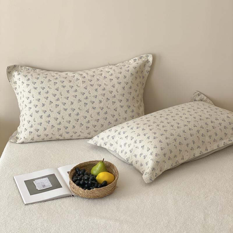Cartoon Cotton Jacquard Pillowcase Set: 4-Layer Gauze, Soft, Breathable, Universal for All Seasons (Set of 2)