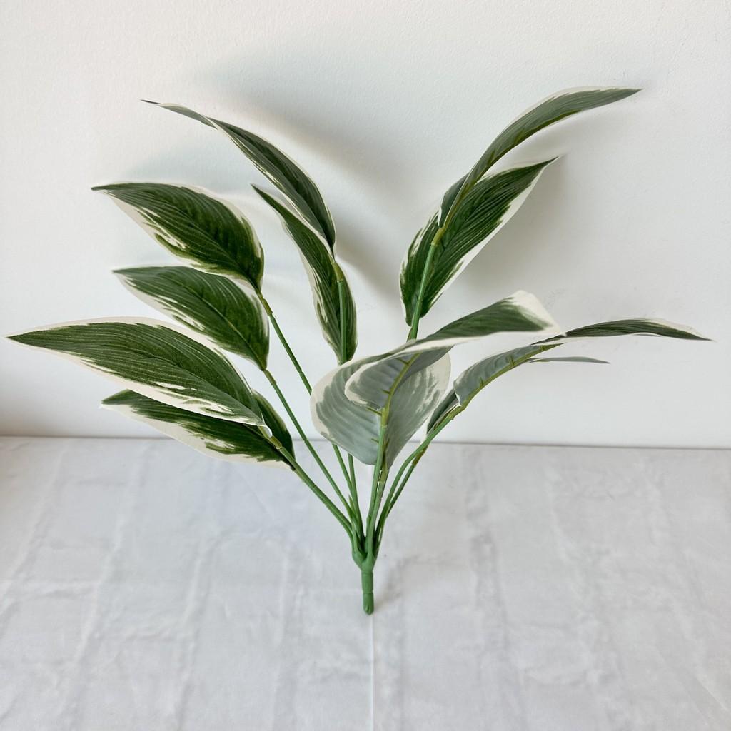 

Modern Scandinavian Living Room Decor Faux Green Plant With White Edges For Home Styling