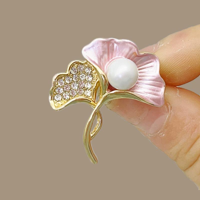 

Ginkgo Leaf Pearl Pin - High-end Pin for The Sophisticated and Luxurious Small-Scale Luxury Waist-Adorned Brooch рожевий