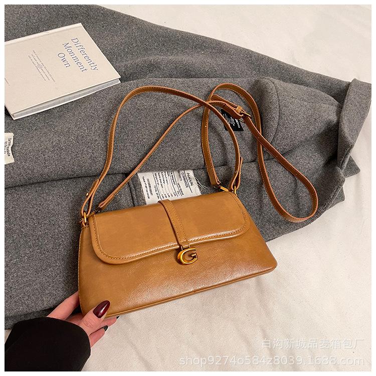 

Popular bag women s 2025 new autumn and winter fashion solid color texture shoulder underarm bag foreign style messenger small square bag абрикосовый