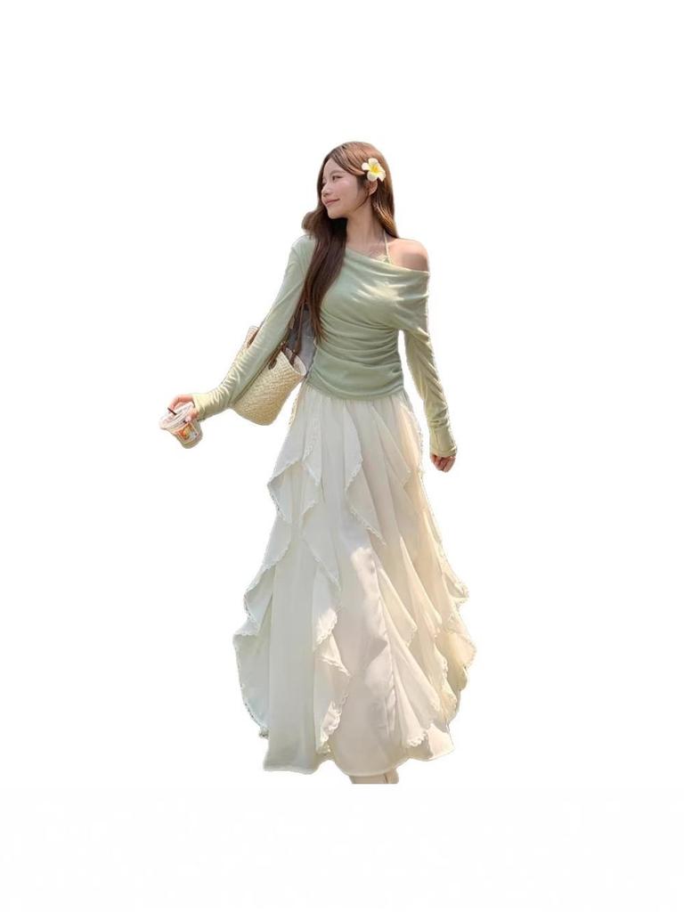 Lace Splice Two-Piece Set: Loose Top & Irregular Ruffle Skirt for Spring/Summer